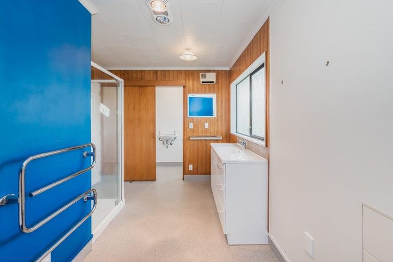 Photo of property in 38 Winton Street, Paraparaumu Beach, Paraparaumu, 5032