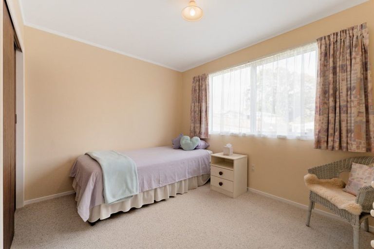 Photo of property in 33 Cumberland Crescent, Welcome Bay, Tauranga, 3112