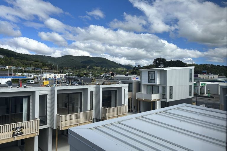 Photo of property in 8 Kamahi Place, Paraparaumu, 5032