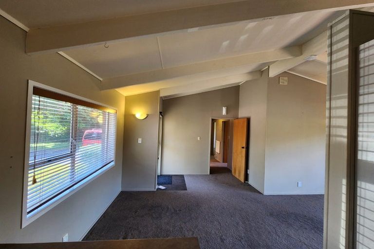 Photo of property in 8a Taiporutu Place, Springfield, Rotorua, 3015