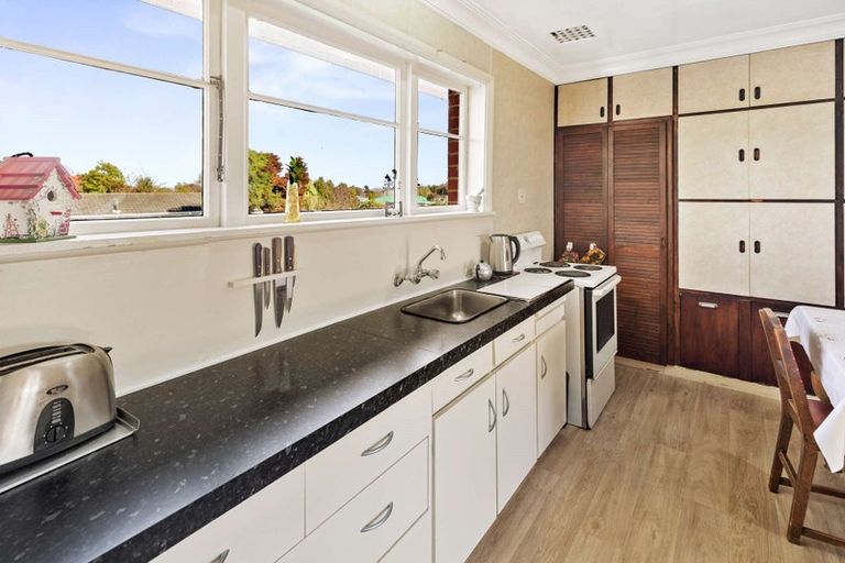 Photo of property in 27 Graham Street, Levin, 5510