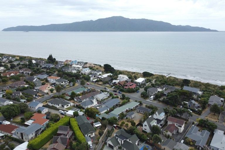 Photo of property in 204a Manly Street, Paraparaumu Beach, Paraparaumu, 5032