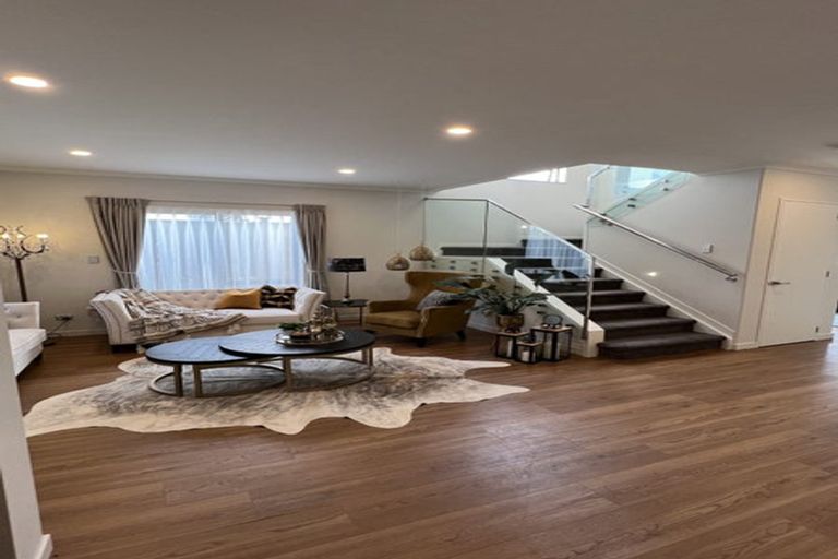 Photo of property in 92 Ksenia Drive, Flat Bush, Auckland, 2019