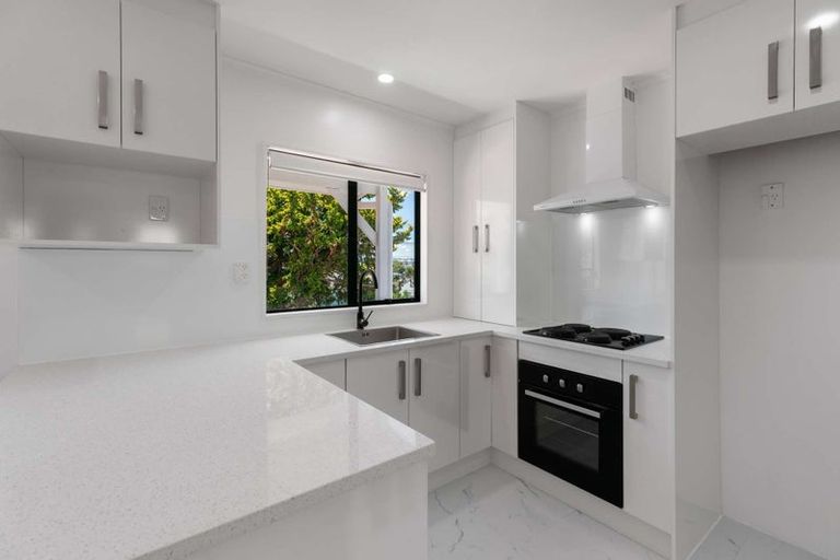 Photo of property in 26f Christmas Road, Manurewa, Auckland, 2102