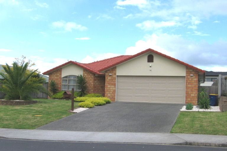 Photo of property in 34 Jadewynn Drive, Massey, Auckland, 0614