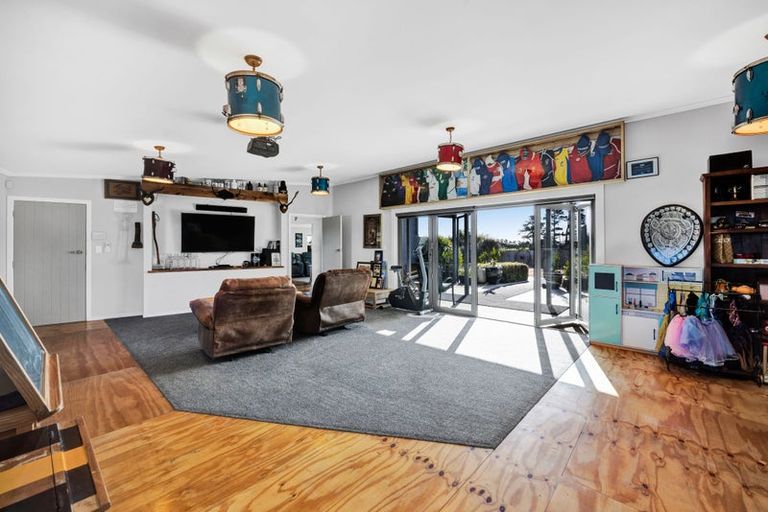Photo of property in 280 Austin Road, Normanby, Hawera, 4673
