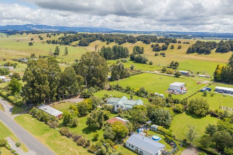 Photo of property in 78 Owen Street, Tikokino, Waipawa, 4273