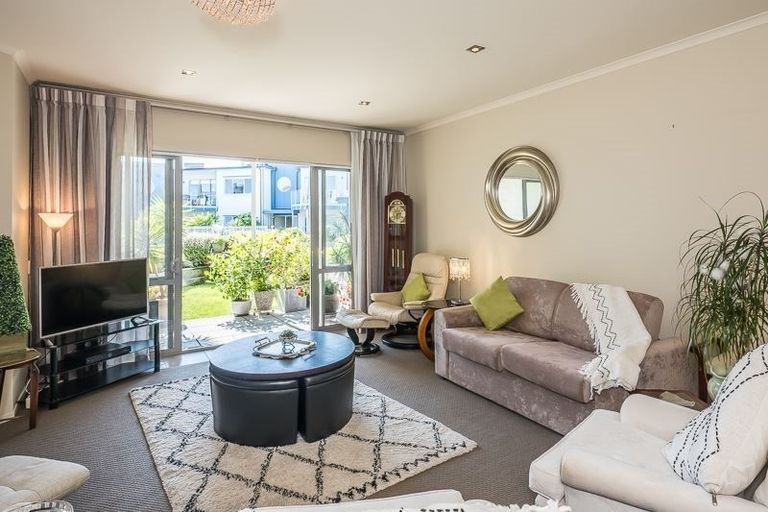 Photo of property in 4-u10 Seaview Road, Paraparaumu Beach, Paraparaumu, 5032