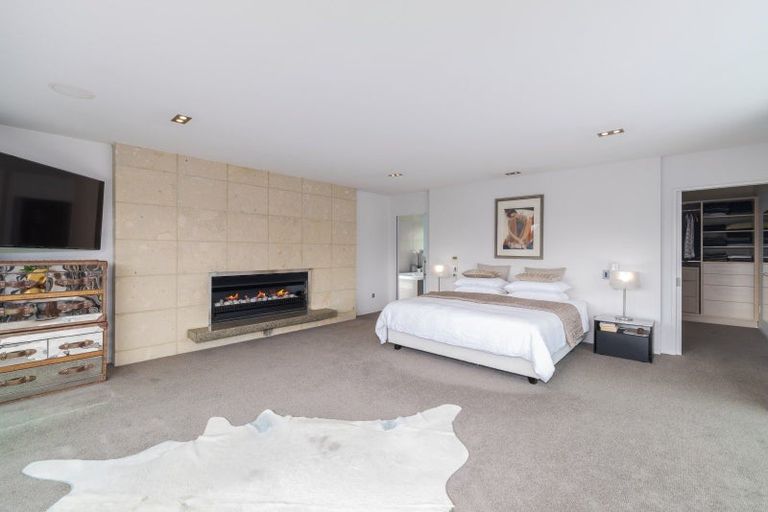 Photo of property in 45 Waiwetu Street, Fendalton, Christchurch, 8052