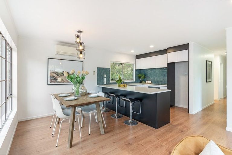 Photo of property in 1/69 Mountbatten Avenue, Hillcrest, Auckland, 0627