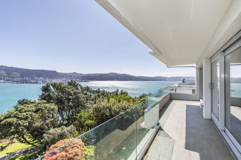 Photo of property in Beauport Apartments, 30u2 The Crescent, Roseneath, Wellington, 6011