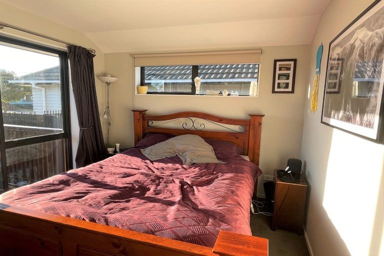 Photo of property in 64 Mackworth Street, Woolston, Christchurch, 8062