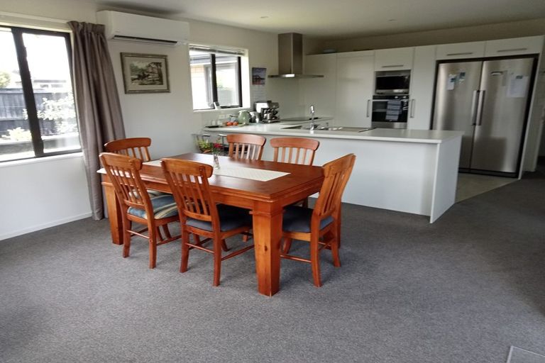 Photo of property in 25 Whincops Road, Halswell, Christchurch, 8025