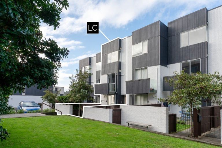 Photo of property in Altar Apartments, 36/120 Rintoul Street, Newtown, Wellington, 6021