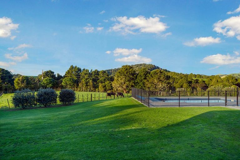 Photo of property in 538 Whangaripo Valley Road, Whangaripo, Wellsford, 0972