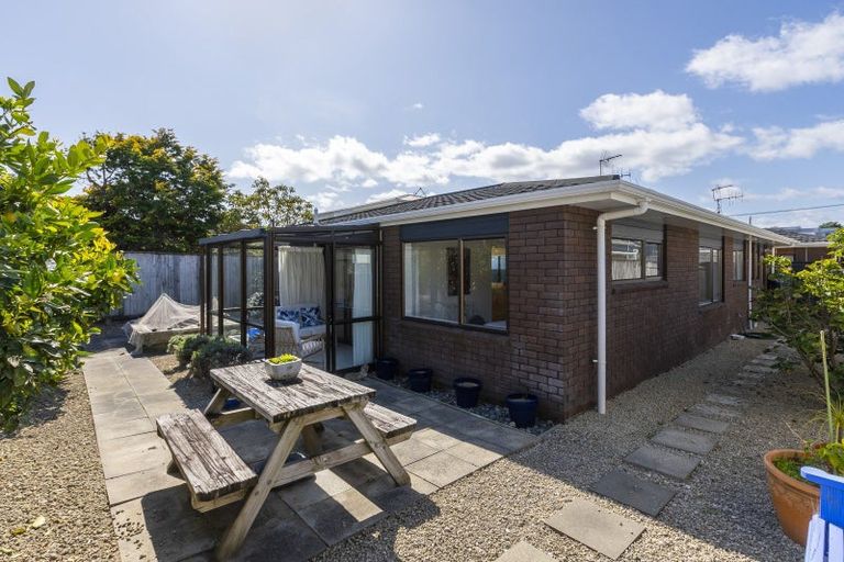 Photo of property in 1/56 Seaview Road, Paraparaumu Beach, Paraparaumu, 5032