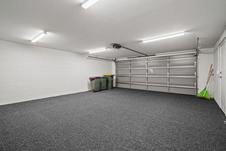 Photo of property in 62 Hensman Road, Queenstown, 9300