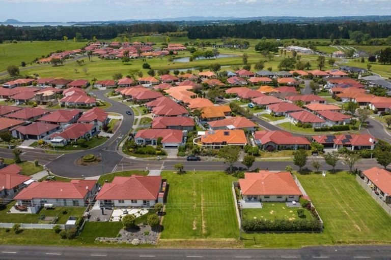 Photo of property in 7 Ballantyne Way, Aongatete, 3178