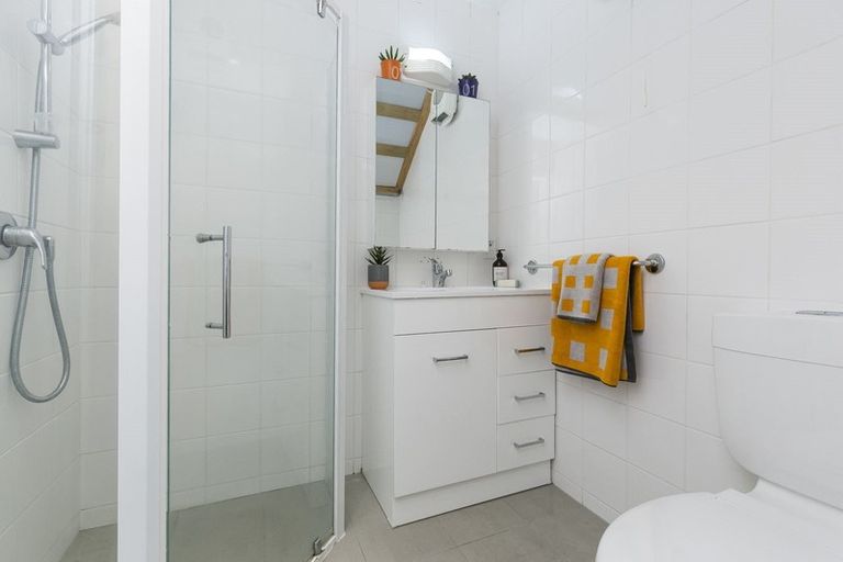 Photo of property in Hopper Street Apartments, 20u2 Hopper Street, Mount Cook, Wellington, 6011