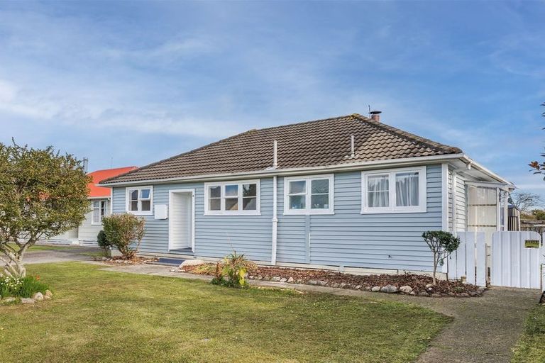 Photo of property in 4 Colvin Street, Westport, 7825