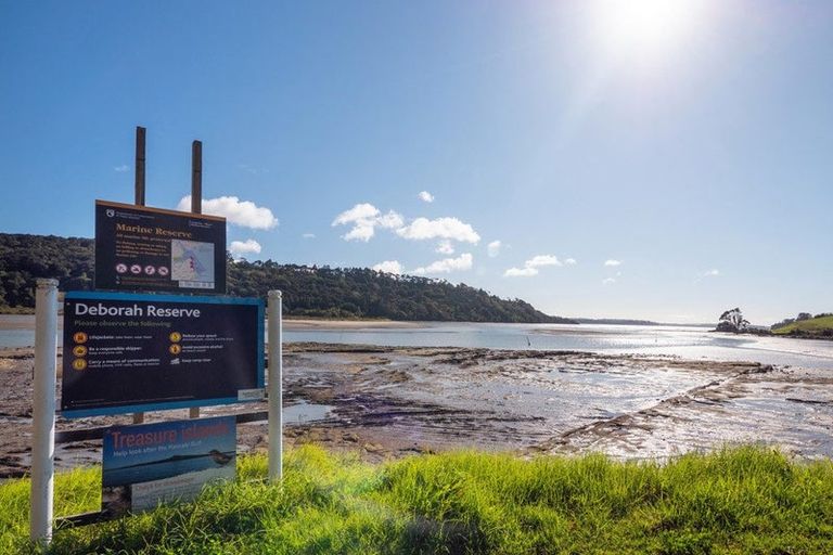 Photo of property in 53 Okura River Road, Okura, Albany, 0792