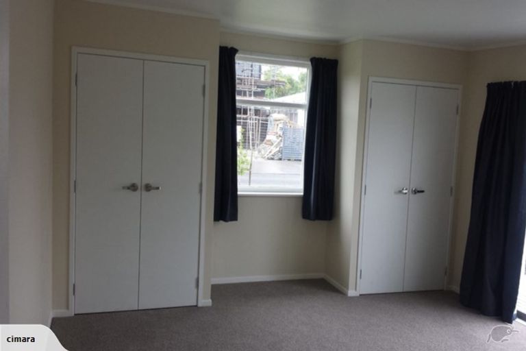 Photo of property in 10 Renata Crescent, Te Atatu Peninsula, Auckland, 0610