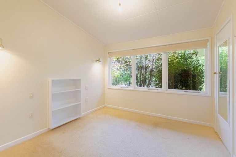 Photo of property in 83 Porangahau Road, Waipukurau, 4200