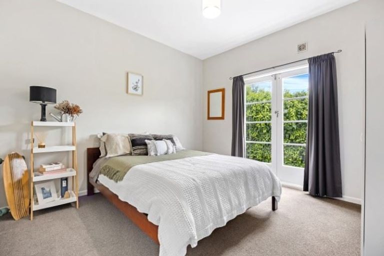 Photo of property in 12 Manning Place, Woolston, Christchurch, 8023