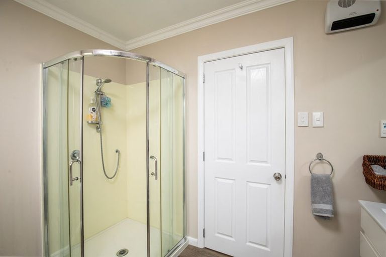 Photo of property in 107 Branxholm Street, Roxburgh, 9500