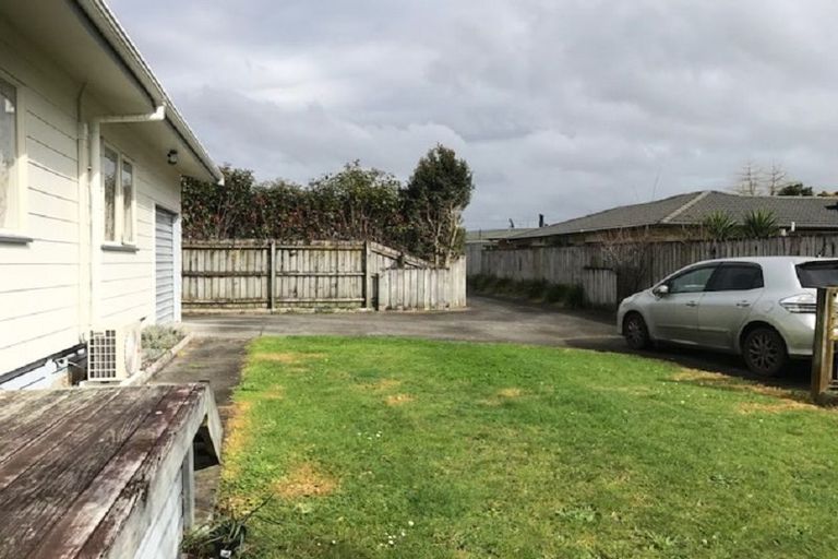 Photo of property in 3/28 Kelvin Road, Papakura, 2110