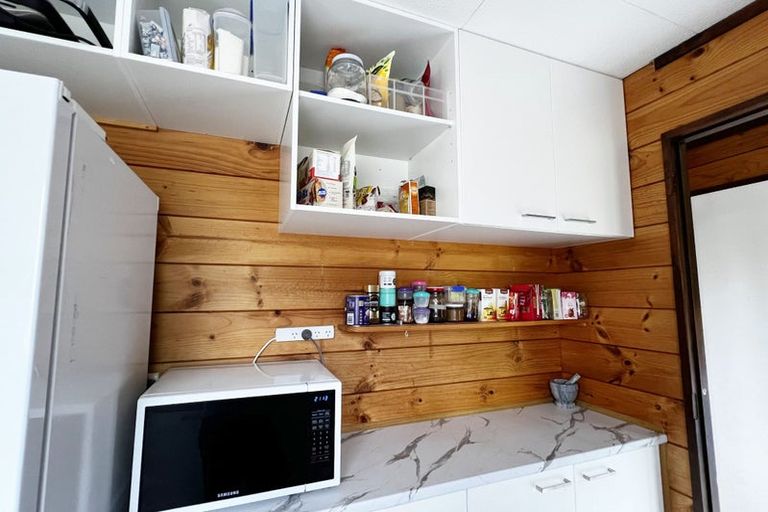 Photo of property in 17a Scotstoun Place, Glen Eden, Auckland, 0602