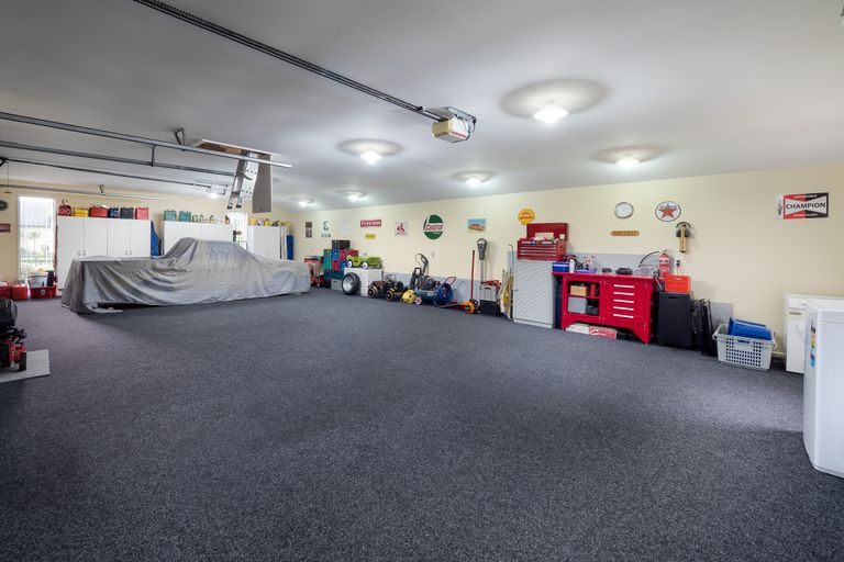 Photo of property in 31 Coppinger Terrace, Aidanfield, Christchurch, 8025