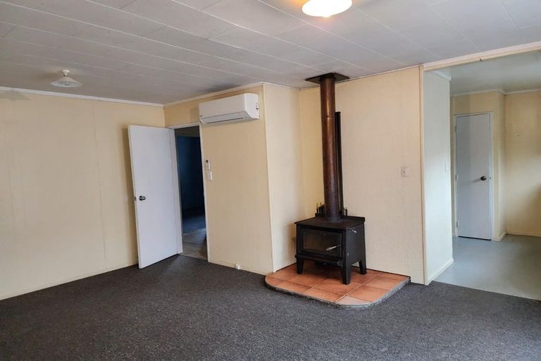 Photo of property in 1 Jasper Grove, Birchville, Upper Hutt, 5018