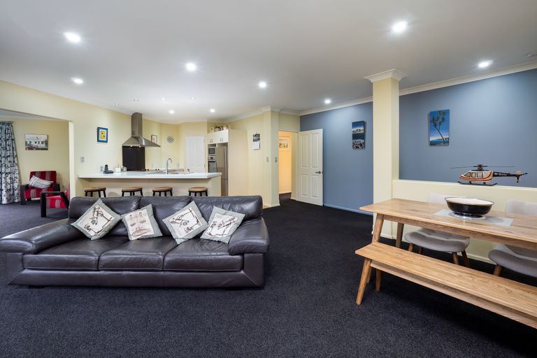 Photo of property in 31 Coppinger Terrace, Aidanfield, Christchurch, 8025