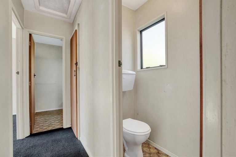 Photo of property in 2/114 Randolph Street, Woolston, Christchurch, 8062