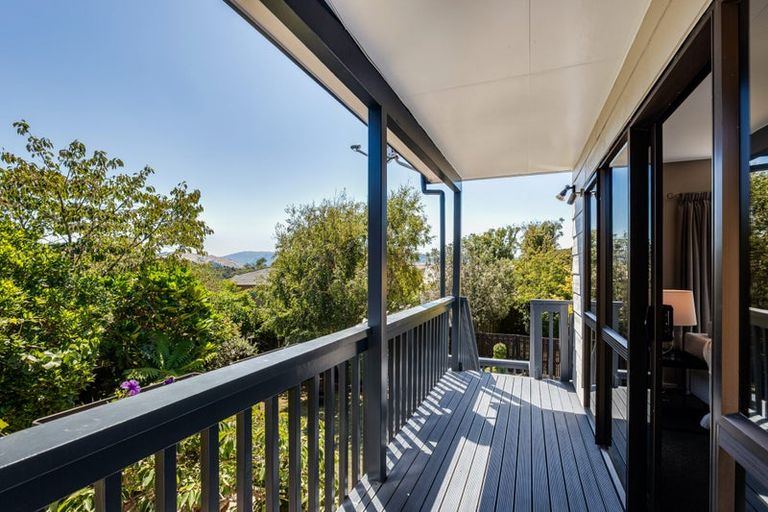 Photo of property in 25 Longitude Place, Whitby, Porirua, 5024