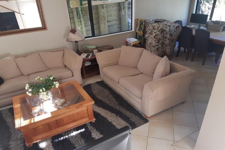 Photo of property in 12 Catrina Avenue, Birkenhead, Auckland, 0626