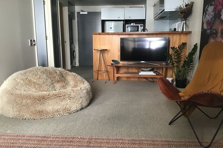 Photo of property in St Pauls Apartments, 107/43u Mulgrave Street, Thorndon, Wellington, 6011