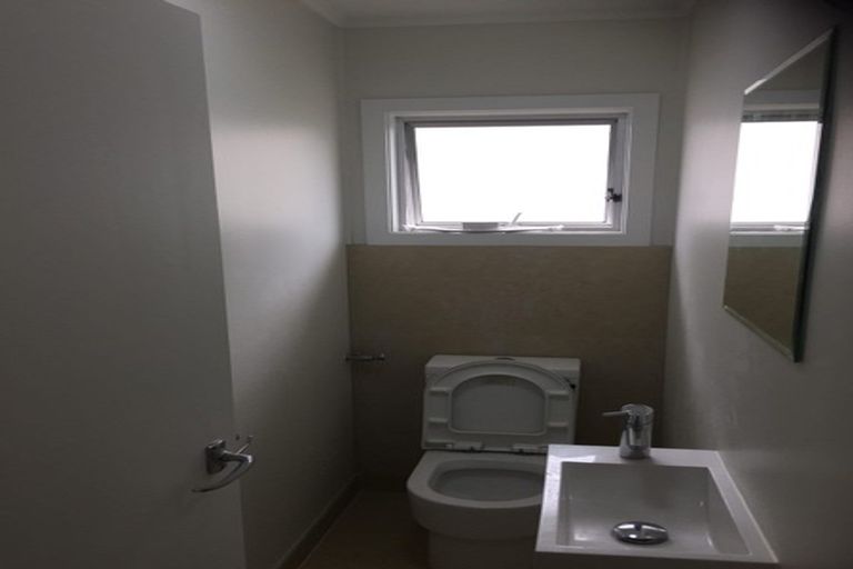 Photo of property in 7 Edgewood Way, Henderson, Auckland, 0612