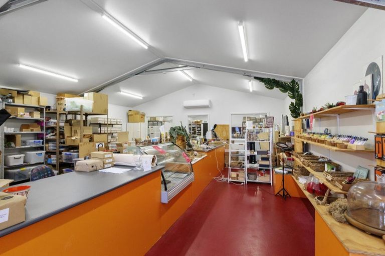 Photo of property in 205 Robinsons Road, Prebbleton, 7674