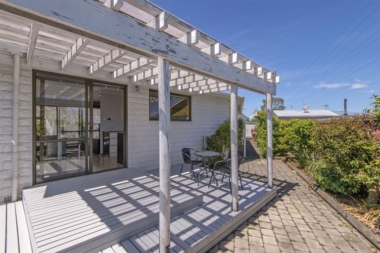 Photo of property in 14 Springmead Place, Hornby, Christchurch, 8042