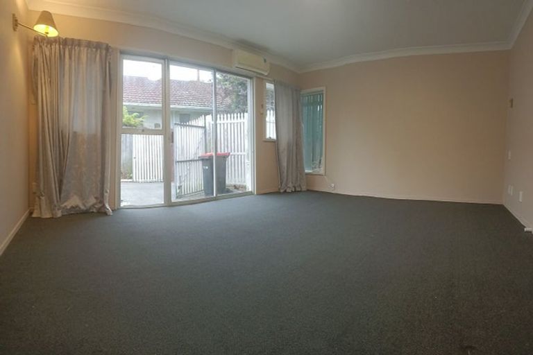 Photo of property in 7 Delaware Crescent, Russley, Christchurch, 8042