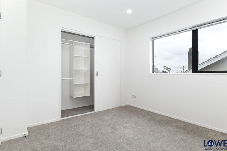 Photo of property in 33 Clendon Avenue, Papatoetoe, Auckland, 2025