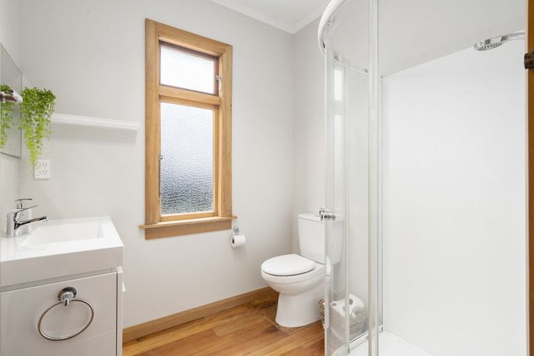 Photo of property in 7 Chelwood Street, Takaro, Palmerston North, 4412