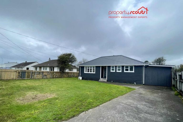 Photo of property in 21 Miro Street, Merrilands, New Plymouth, 4312