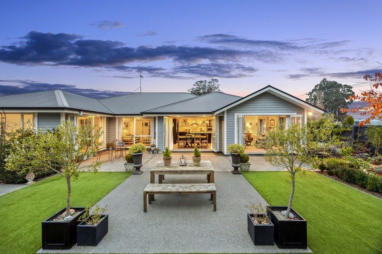 Photo of property in 1 Franklin Drive, Rangiora, 7400