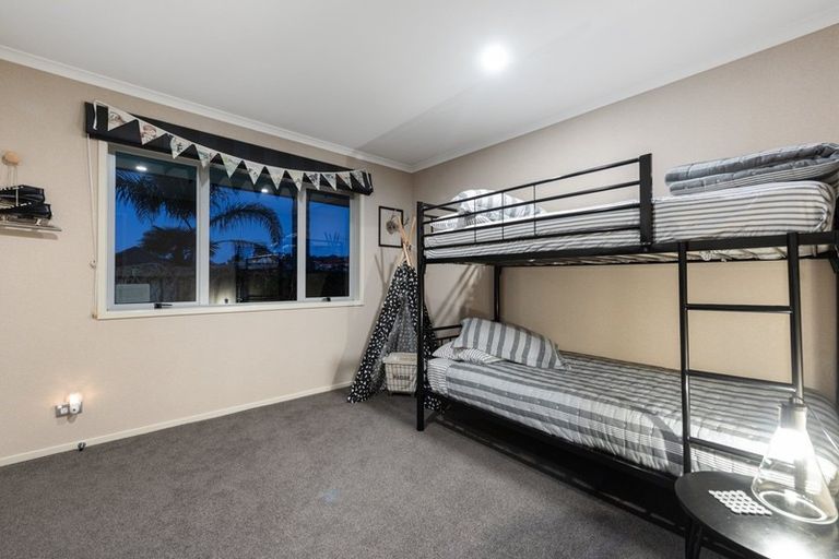 Photo of property in 38 Merriman Place, Pyes Pa, Tauranga, 3112