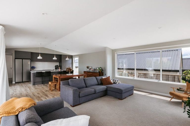 Photo of property in 19 Stingray Drive, Omokoroa, 3114