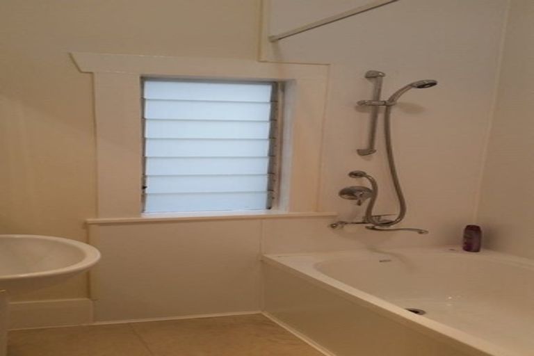 Photo of property in 1/52 Kenderdine Road, Papatoetoe, Auckland, 2025