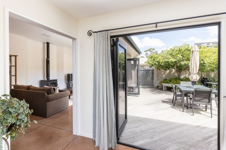 Photo of property in 29 Pukekura Place, Taradale, Napier, 4112